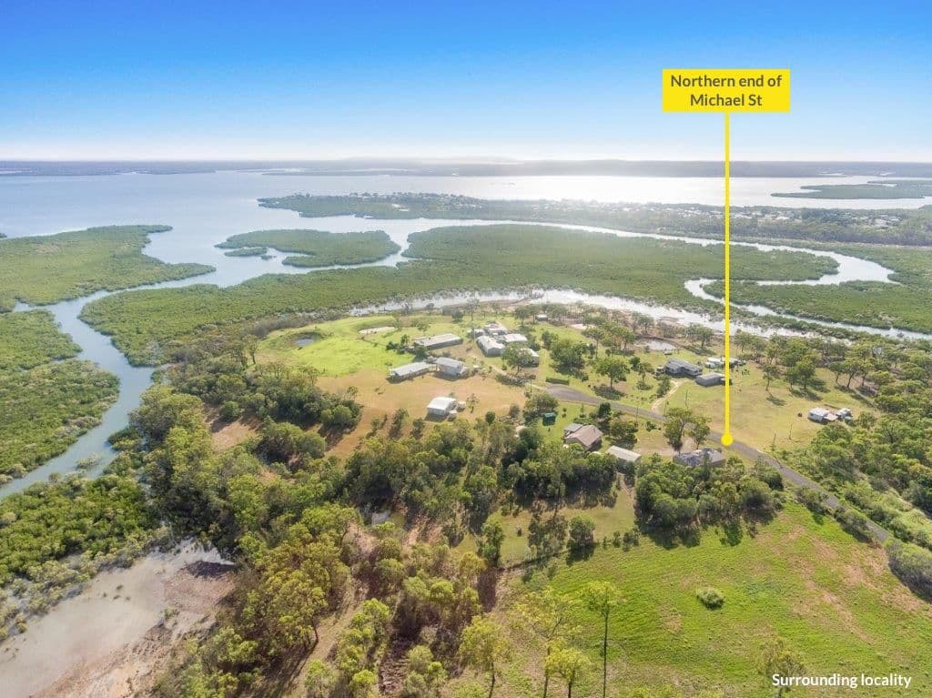 29 Michael Street, Rodds Bay QLD 4678, Rodds Bay - Thumbnail 2