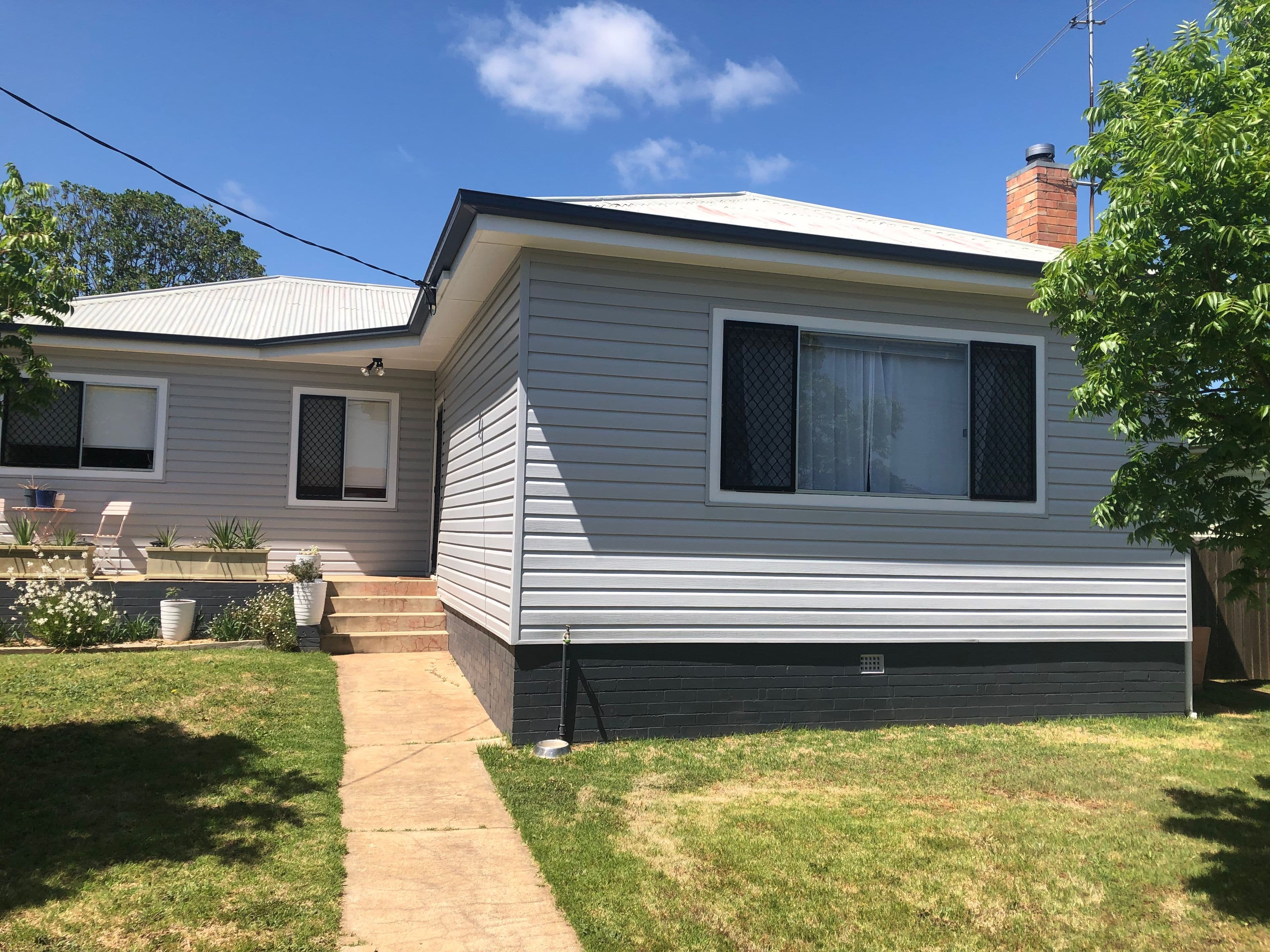 5 Hilton, Glen Innes NSW 2370, Glen Innes - Image 1