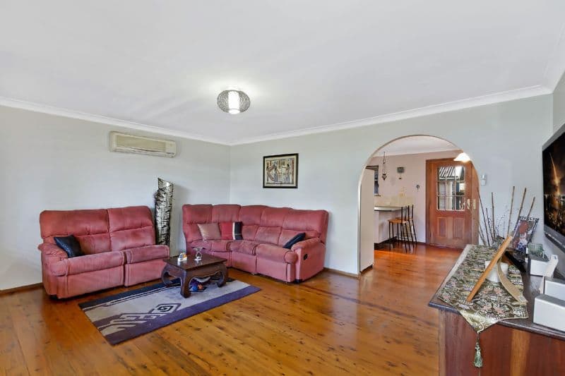53 Elaine Avenue, BERKELEY VALE NSW 2261, Berkeley Vale - Thumbnail 5