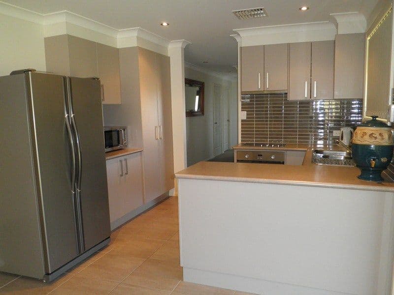 15 Powter Street, FORBES NSW 2871, Forbes - Thumbnail 7
