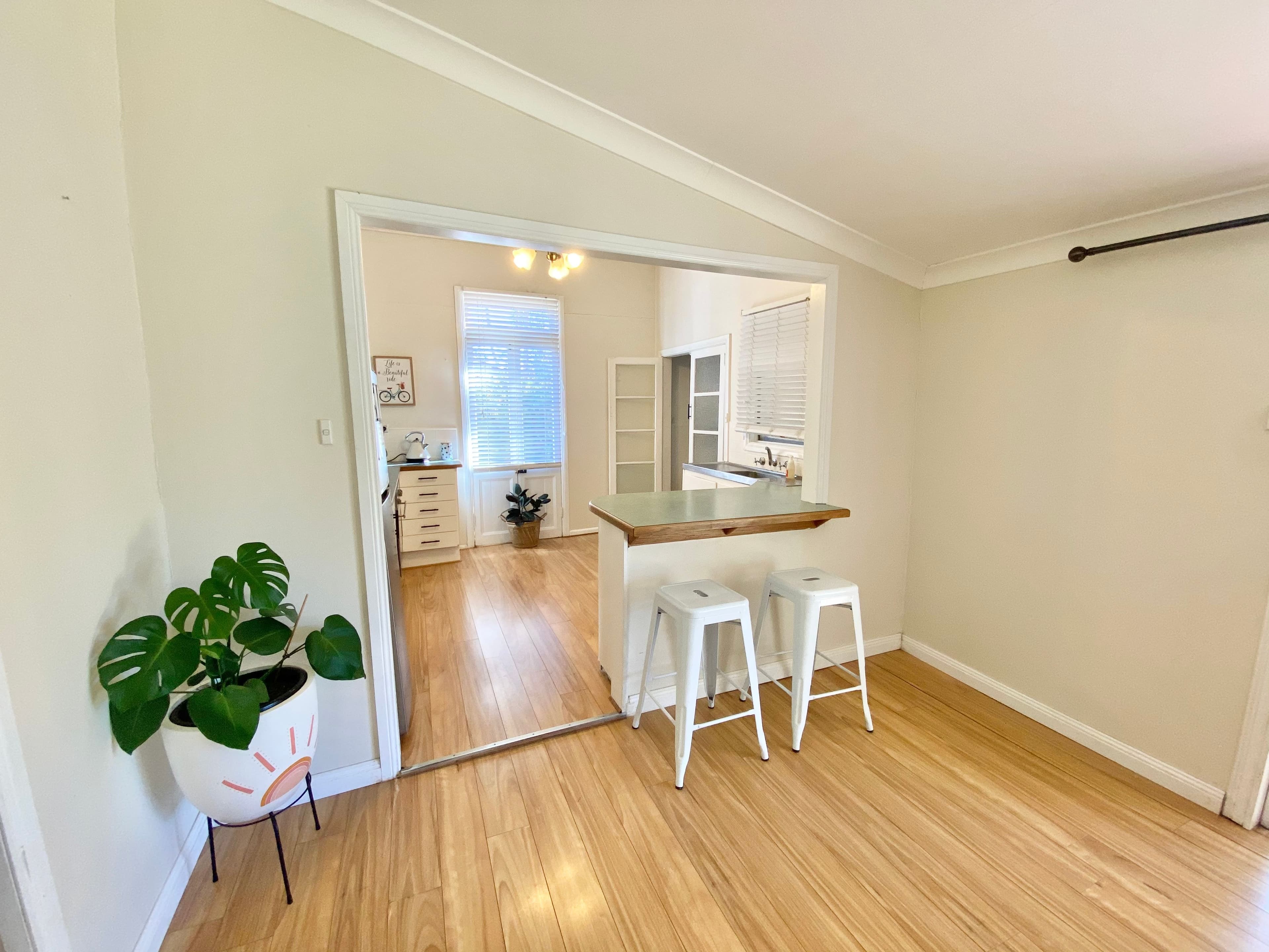 11 Prince Street, Forbes NSW 2871, Forbes - Thumbnail 3
