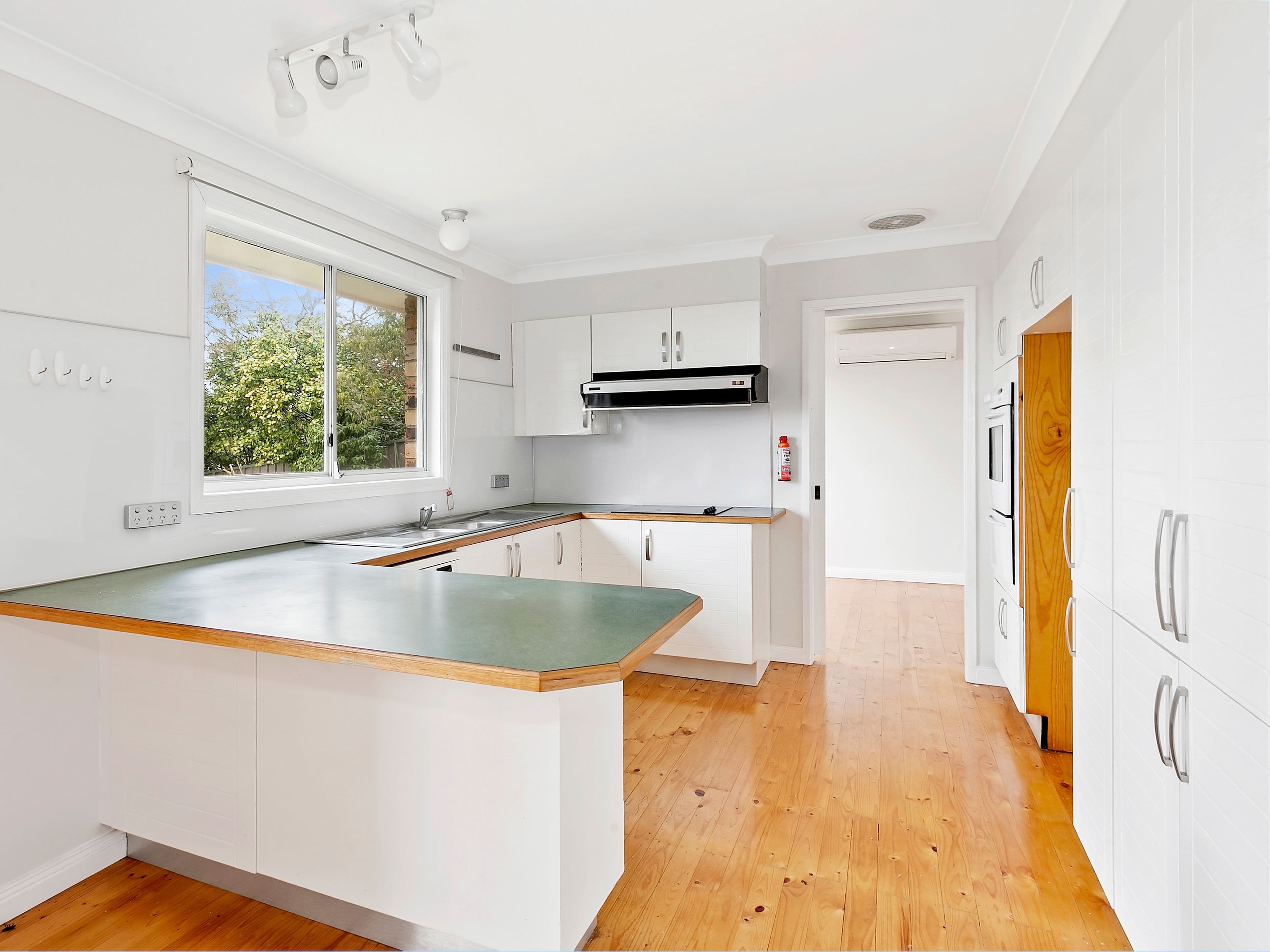 49 The Ridge, Helensburgh - Thumbnail 2