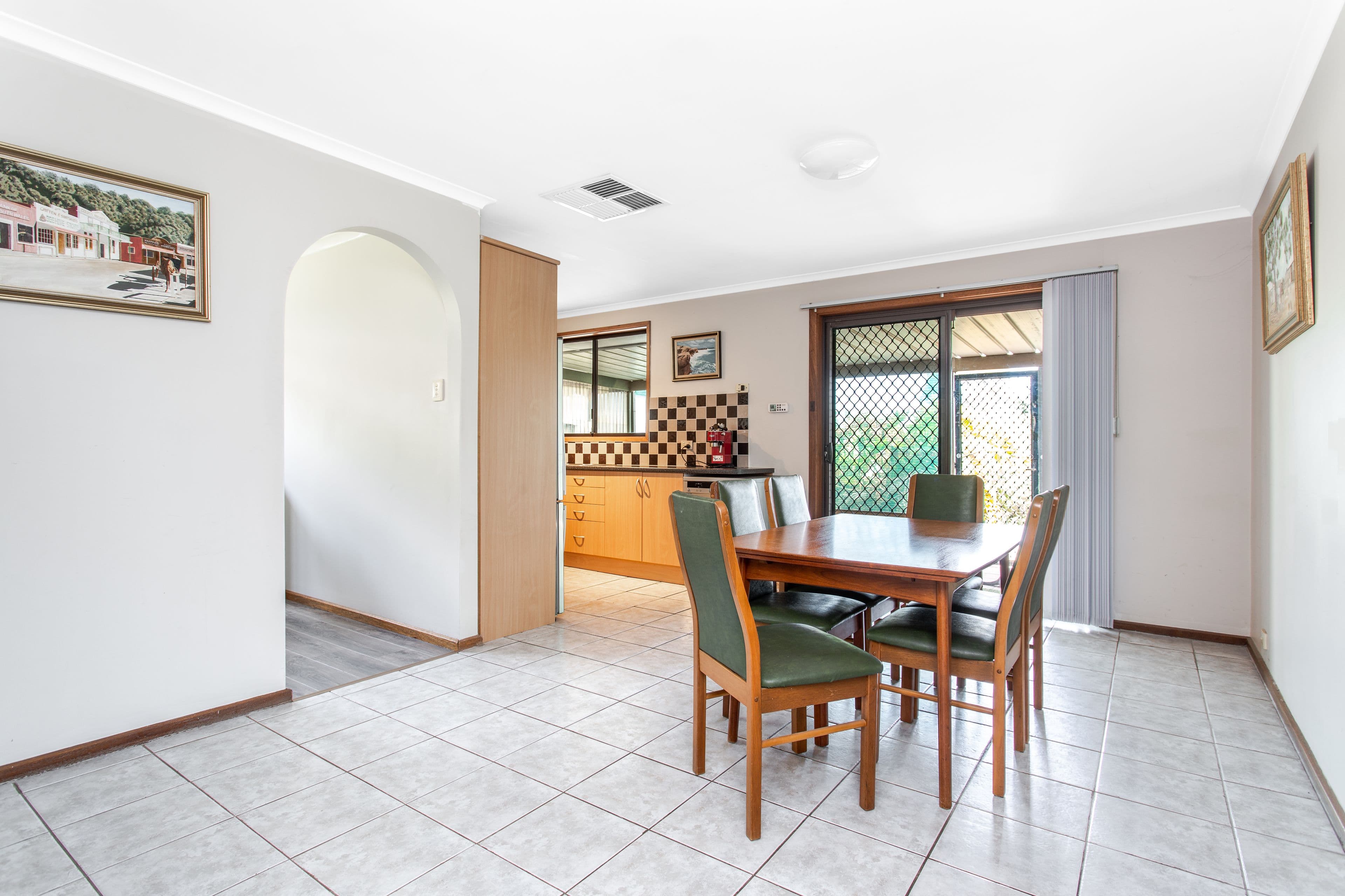 22 Amsterdam Street, Craigmore SA 5114, Craigmore - Thumbnail 4