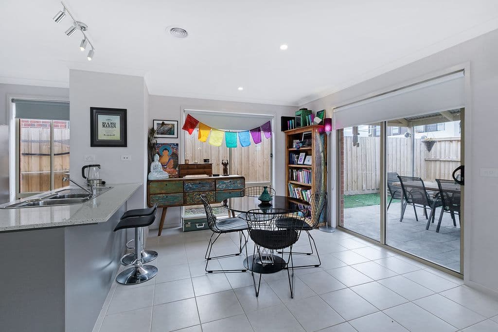 8 Celadon Street, EPPING VIC 3076, Epping - Thumbnail 3