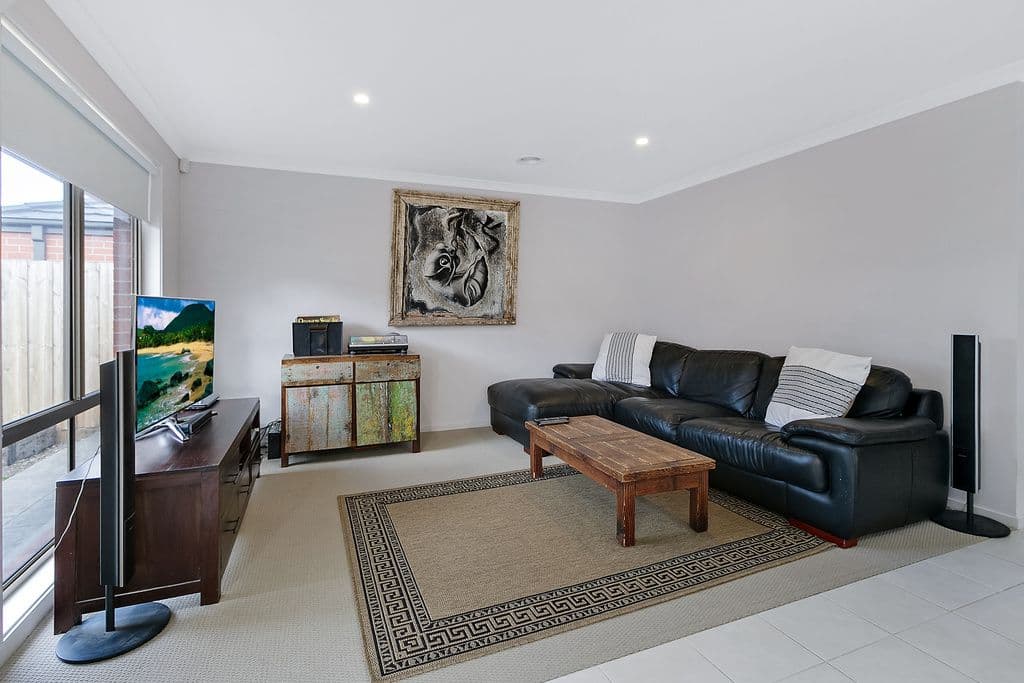 8 Celadon Street, EPPING VIC 3076, Epping - Thumbnail 4