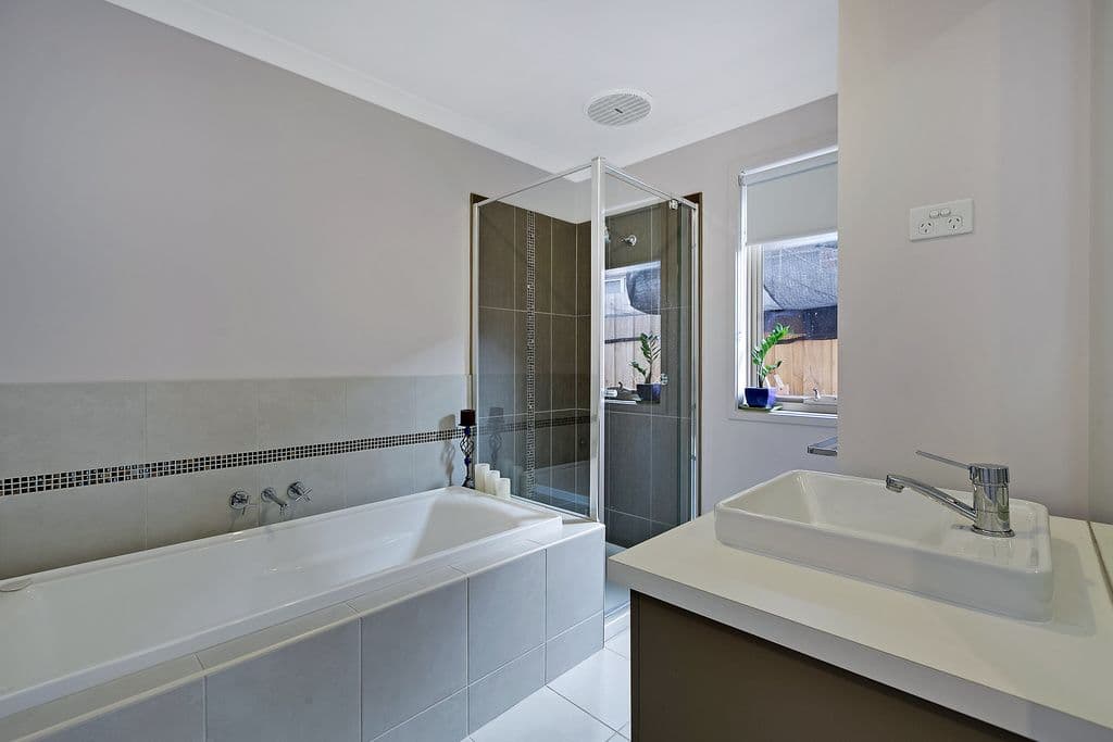 8 Celadon Street, EPPING VIC 3076, Epping - Thumbnail 6
