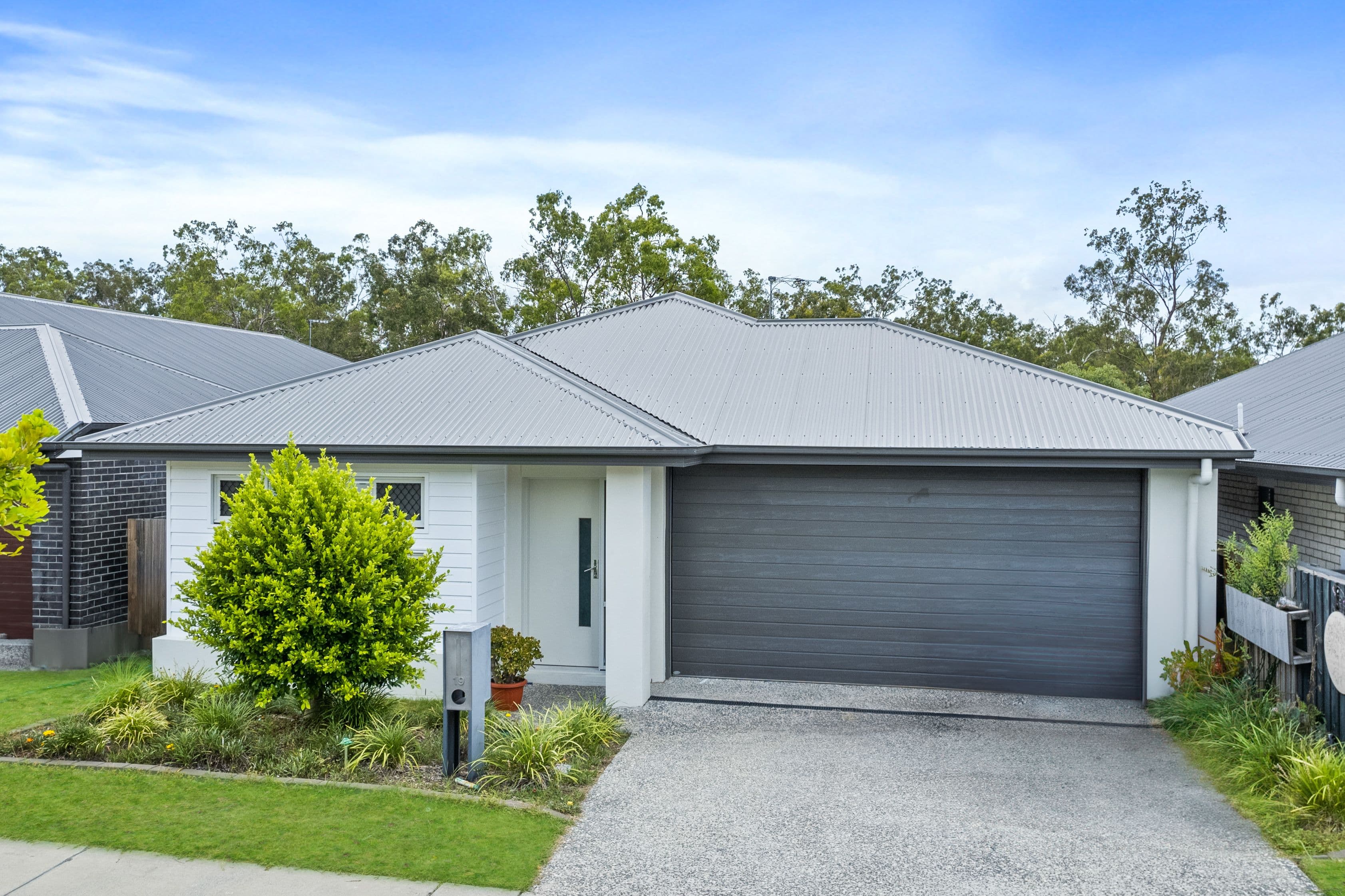 19 Saunders Drive, FLAGSTONE QLD 4280, Flagstone - Image 1