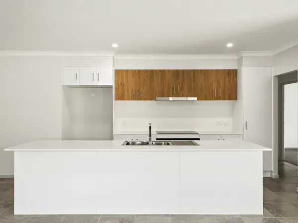 19 Saunders Drive, FLAGSTONE QLD 4280, Flagstone - Thumbnail 3