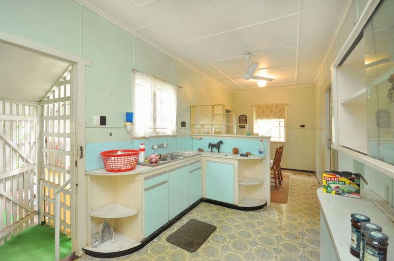 108 White Street, WAVELL HEIGHTS QLD 4012, Wavell Heights - Thumbnail 3