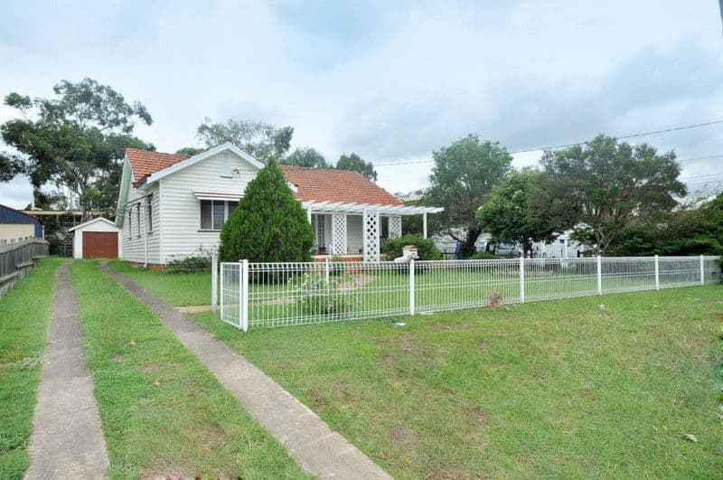 108 White Street, WAVELL HEIGHTS QLD 4012, Wavell Heights - Thumbnail 6