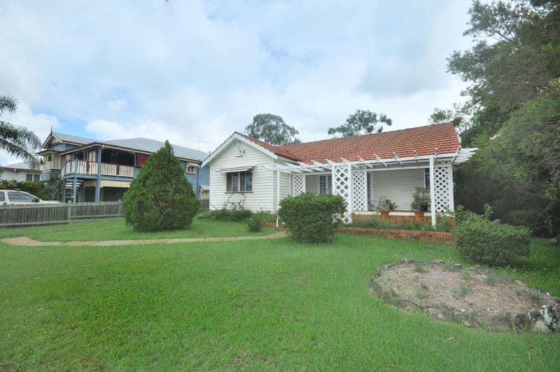 108 White Street, WAVELL HEIGHTS QLD 4012, Wavell Heights - Thumbnail 8