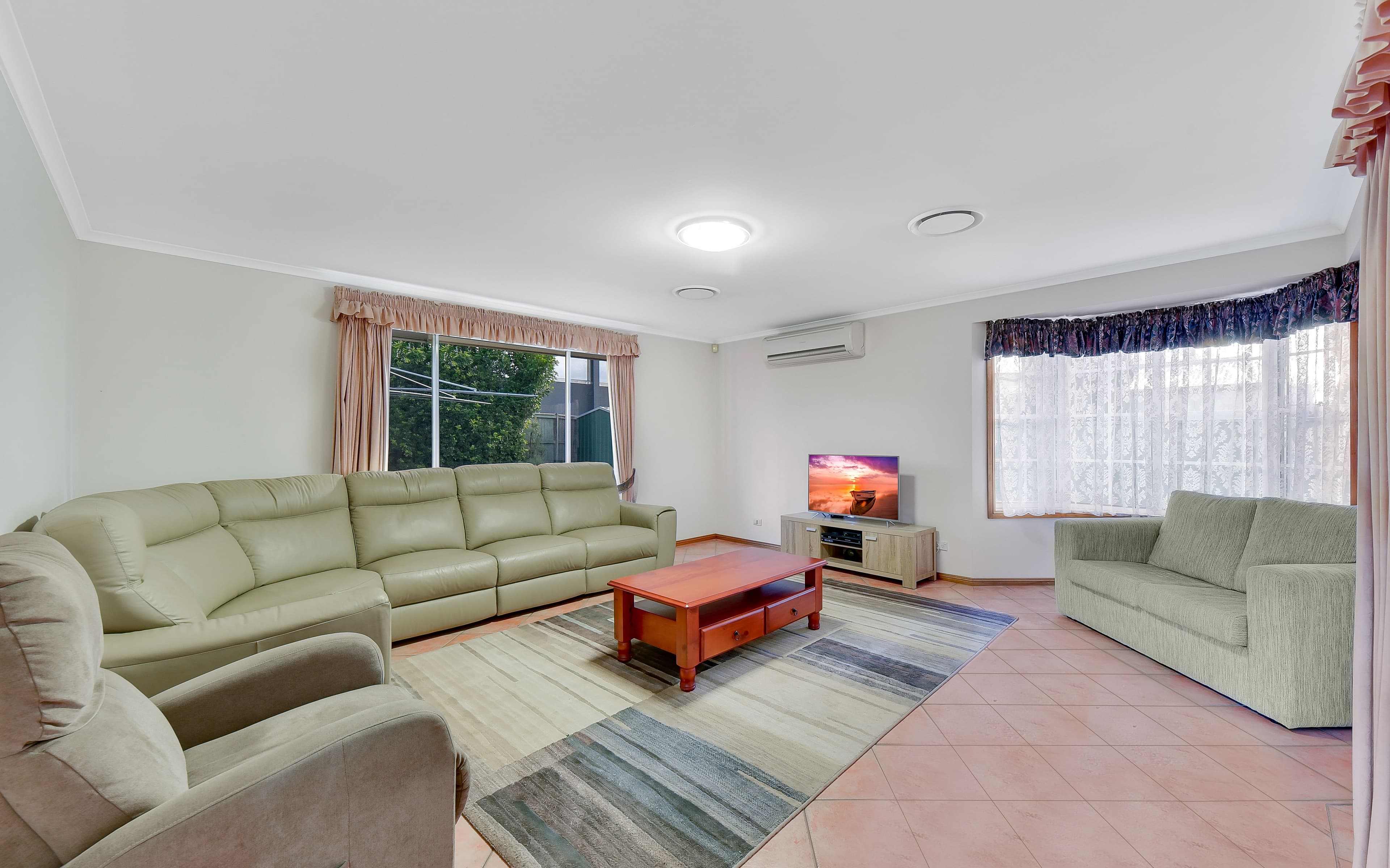 22 Lachlan Avenue, Harrington Park NSW 2567, Harrington Park - Thumbnail 2