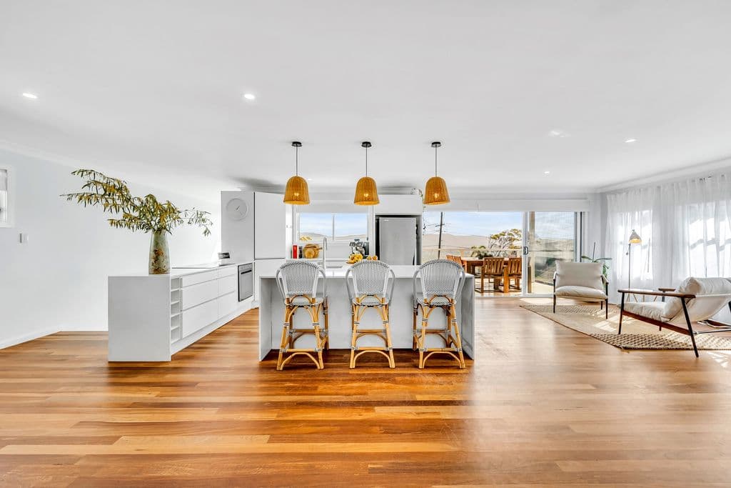 34 Masefield Avenue, Bateau Bay - Thumbnail 2