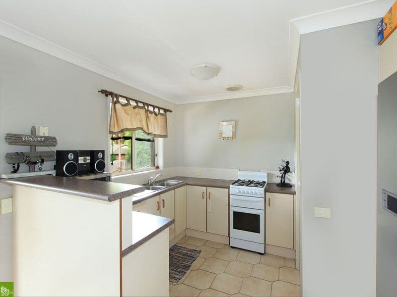 19 Abercrombie Crescent, ALBION PARK NSW 2527, Albion Park - Thumbnail 2