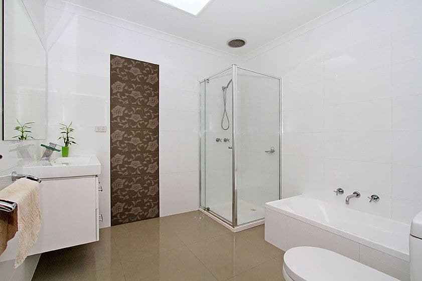25 Hinkler Drive, MILL PARK VIC 3082, Mill Park - Thumbnail 6