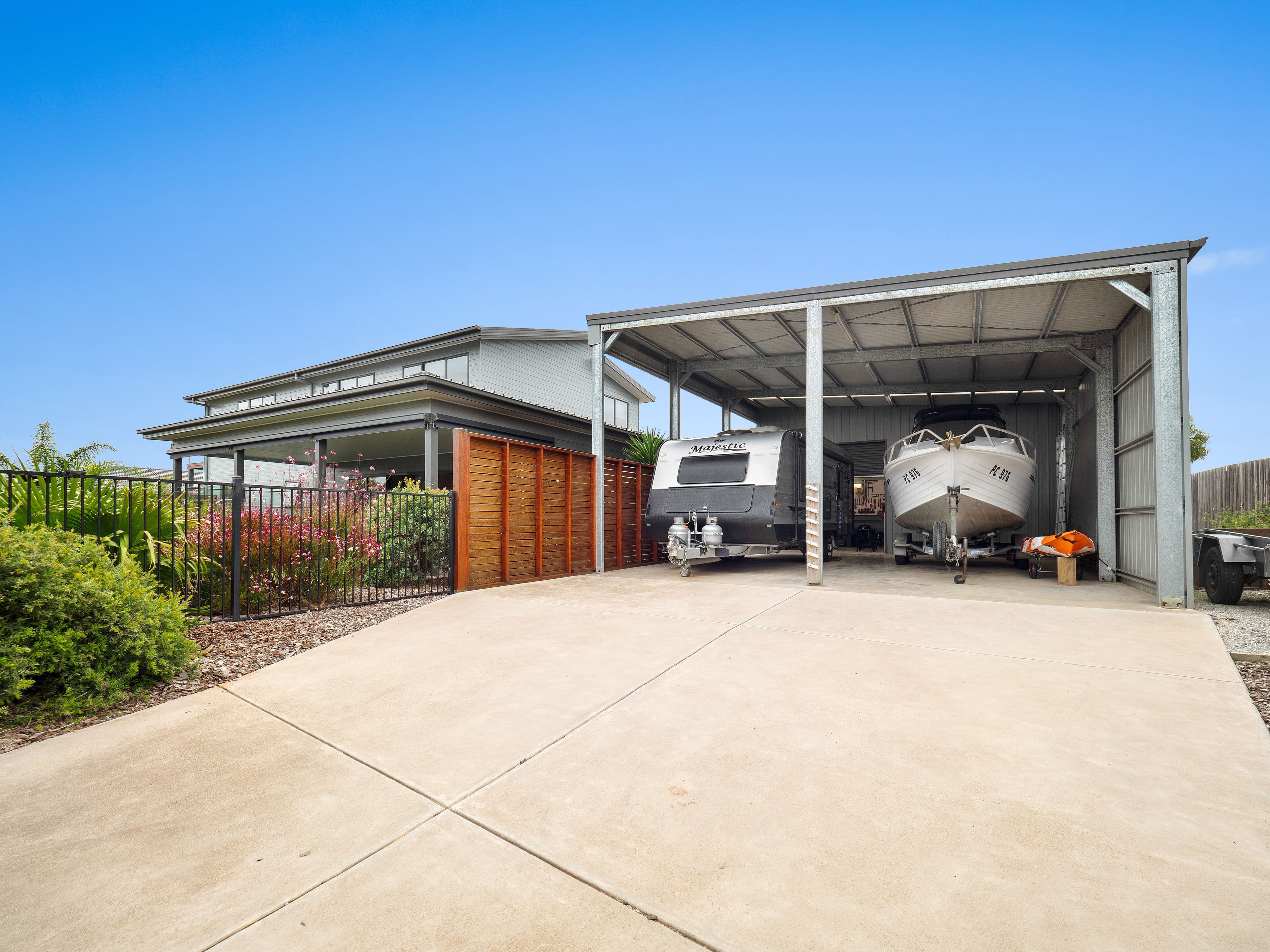 2 Seagrass Avenue, Cowes VIC 3922, Cowes - Thumbnail 2