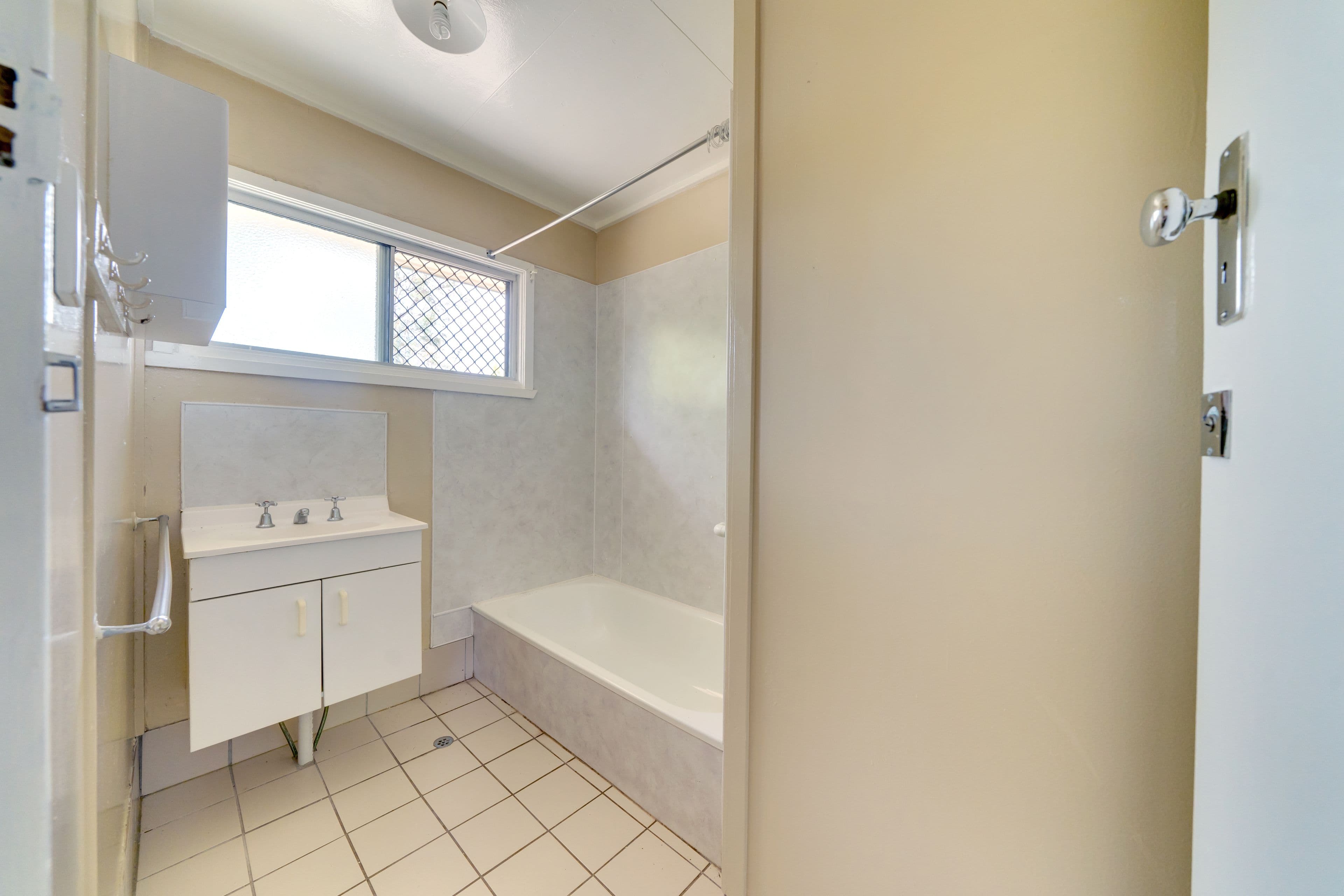 14 Michael Street, Ellen Grove QLD 4078, Ellen Grove - Thumbnail 8