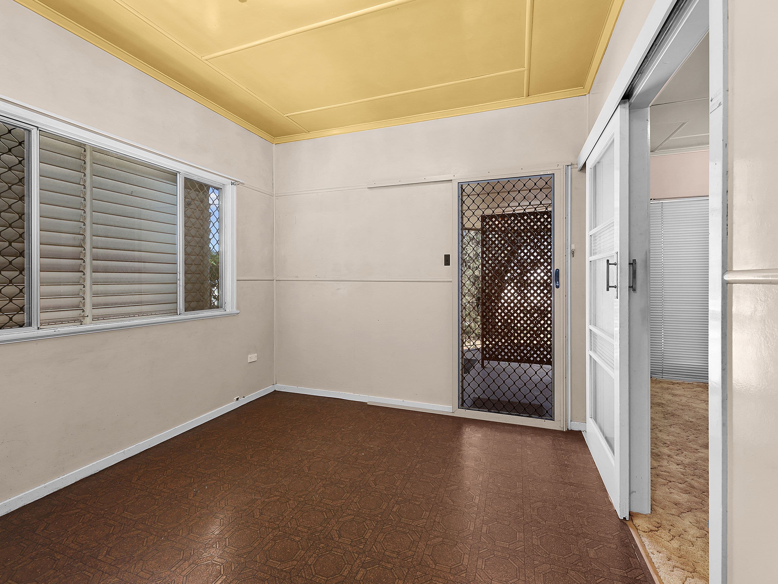 13 Law Street, Bundamba QLD 4304, Bundamba - Thumbnail 7