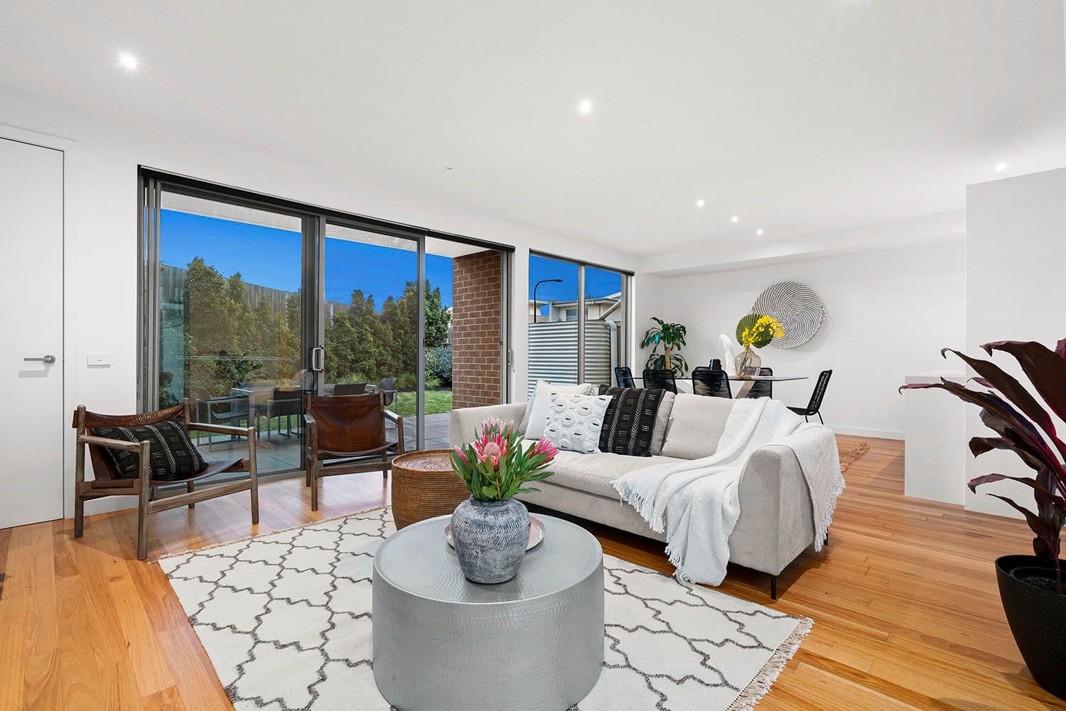 6 Streeton Drive, Mentone VIC 3194, Mentone - Thumbnail 2