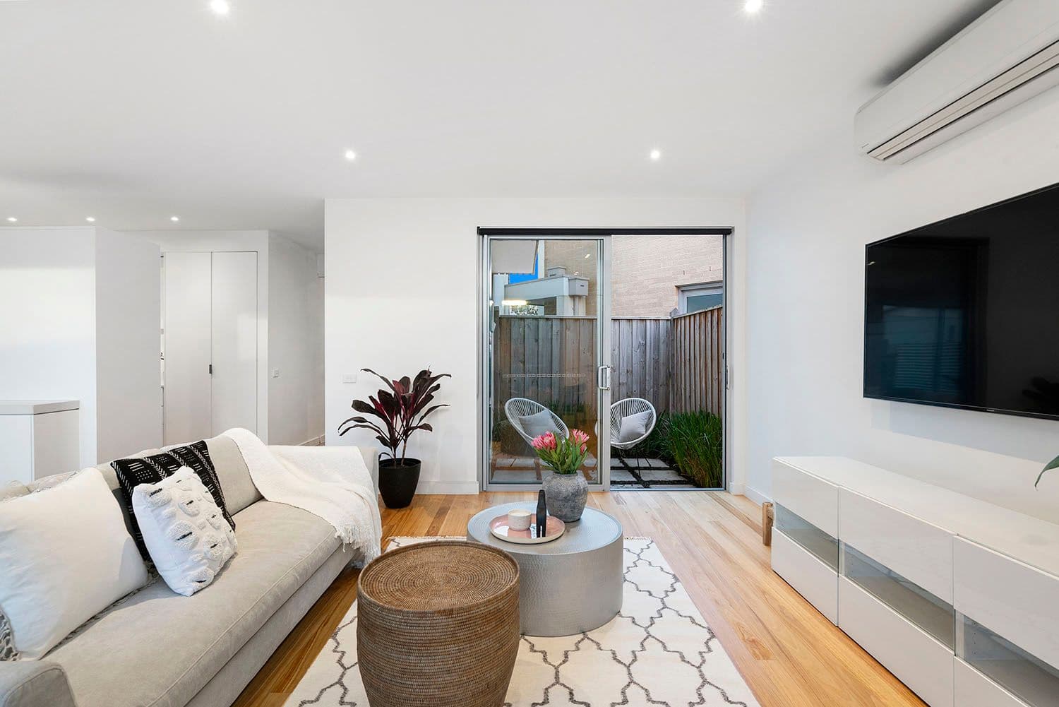 6 Streeton Drive, Mentone VIC 3194, Mentone - Thumbnail 4