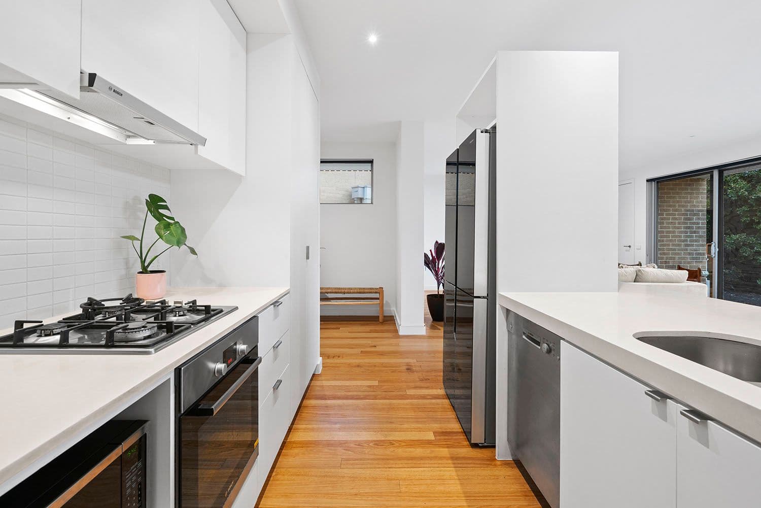 6 Streeton Drive, Mentone VIC 3194, Mentone - Thumbnail 8