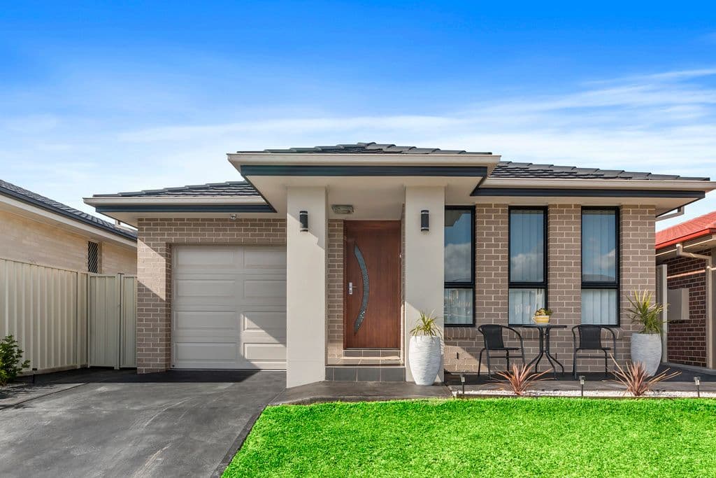 13 Bonython Avenue, Middleton Grange - Image 1
