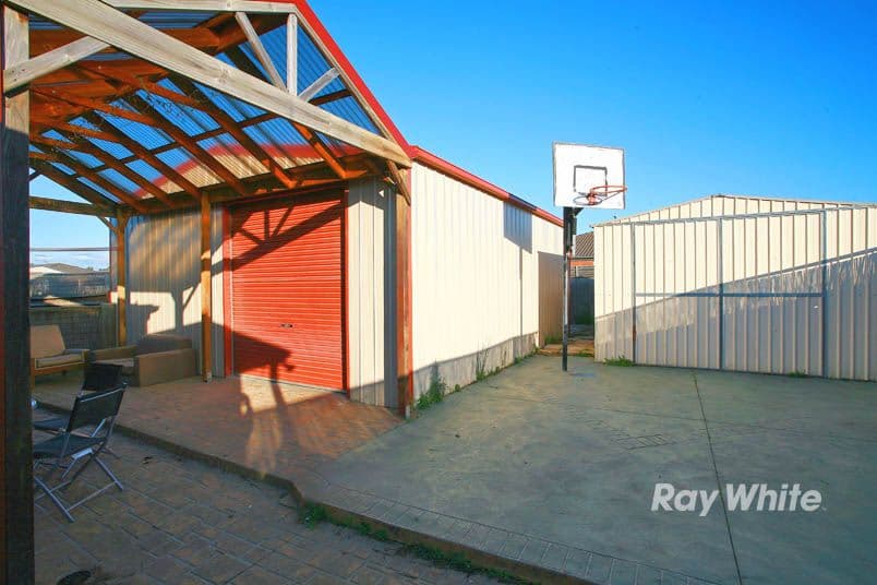 26 Godwin Crescent, CRANBOURNE NORTH VIC 3977, Cranbourne North - Thumbnail 2