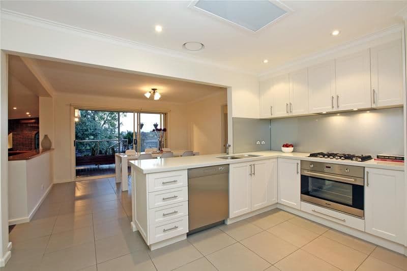 8 Middleton Street, WATSONIA NORTH VIC 3087, Watsonia North - Thumbnail 4
