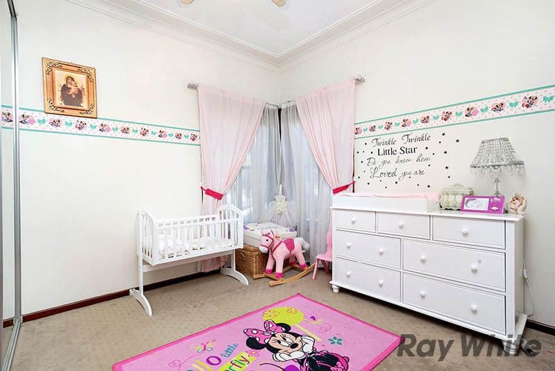 13 Roseview Avenue, Roselands - Thumbnail 4