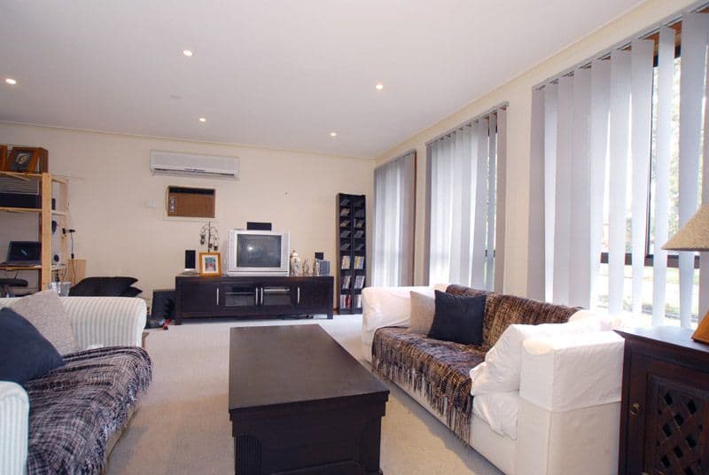 15 Sheraton Crescent, FERNTREE GULLY VIC 3156, Ferntree Gully - Thumbnail 3