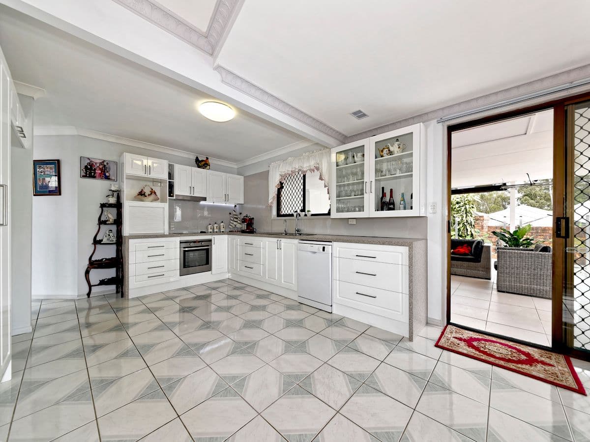 7 Shuttle Place, Bridgeman Downs QLD 4035, Bridgeman Downs - Thumbnail 4