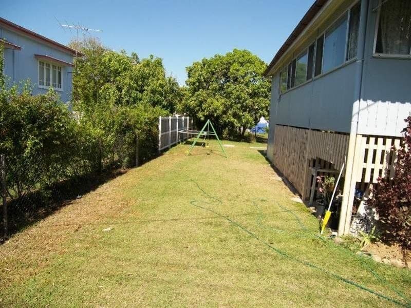 16 Musgrave Street, BERSERKER QLD 4701, Berserker - Thumbnail 4
