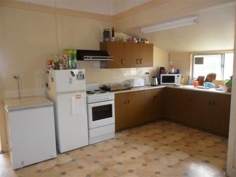 16 Musgrave Street, BERSERKER QLD 4701, Berserker - Thumbnail 5