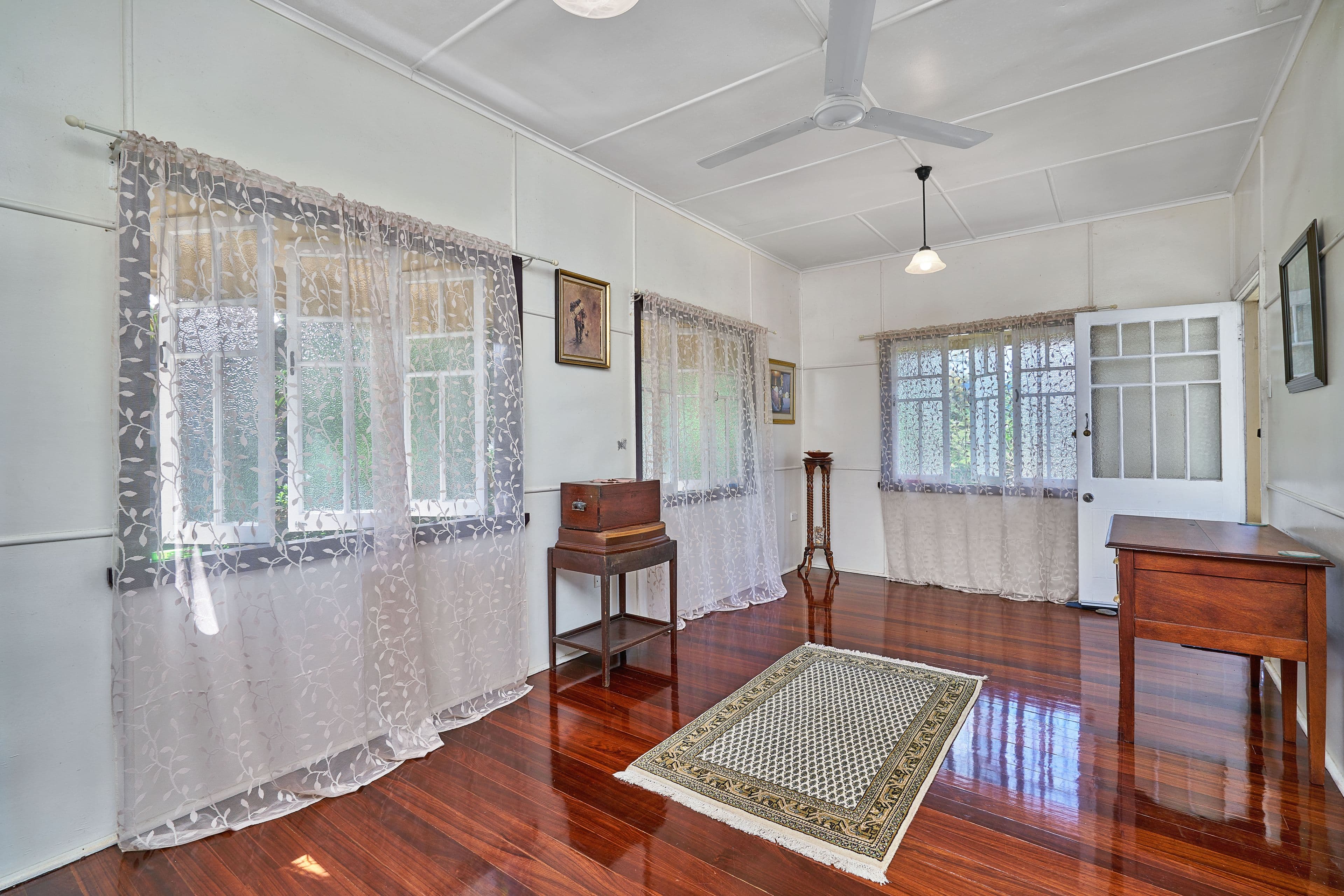 15 Macilwraith Street, MANOORA QLD 4870, Manoora - Thumbnail 2
