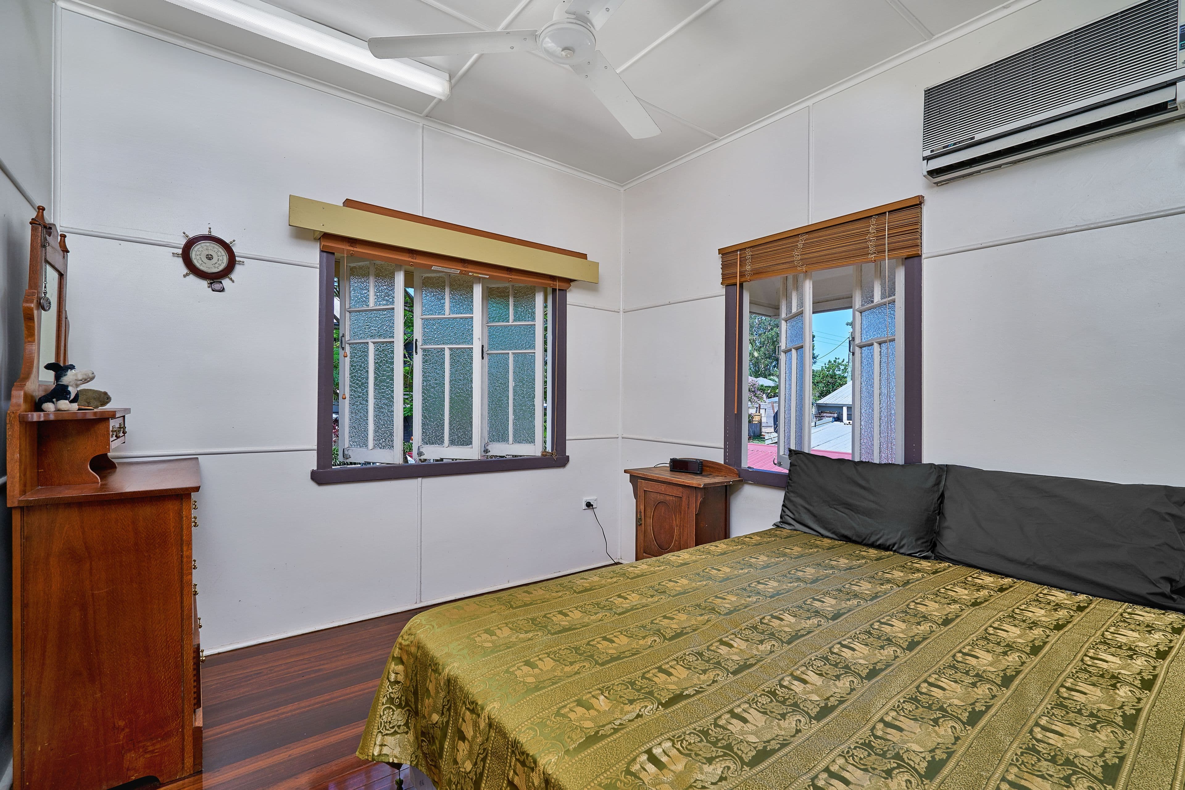 15 Macilwraith Street, MANOORA QLD 4870, Manoora - Thumbnail 7