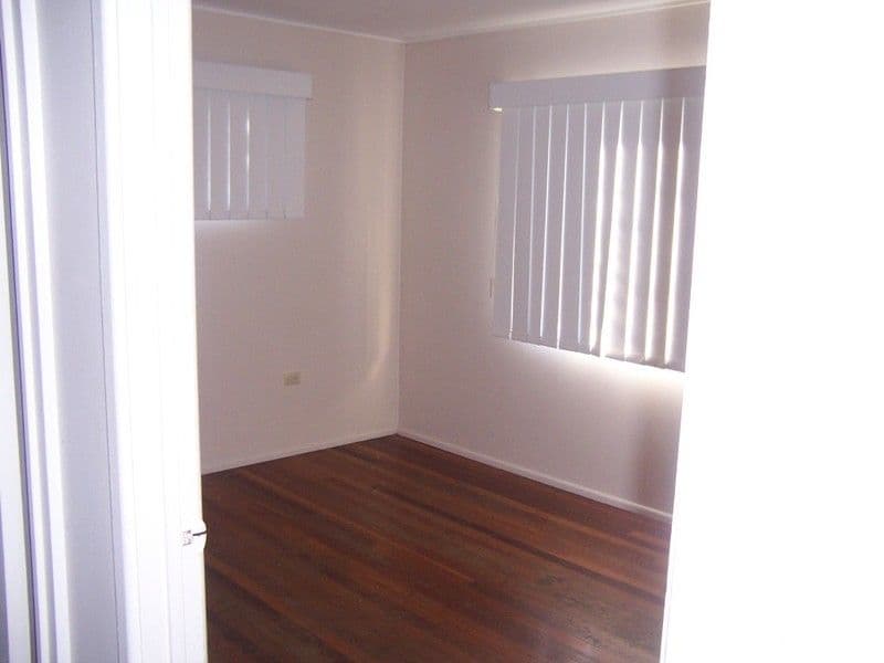 72 Ashton Street, KINGSTON QLD 4114, Kingston - Thumbnail 5