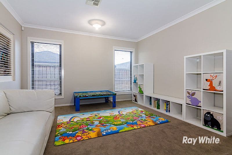 4 Hugden Road, Lyndhurst VIC 3975, Lyndhurst - Thumbnail 2