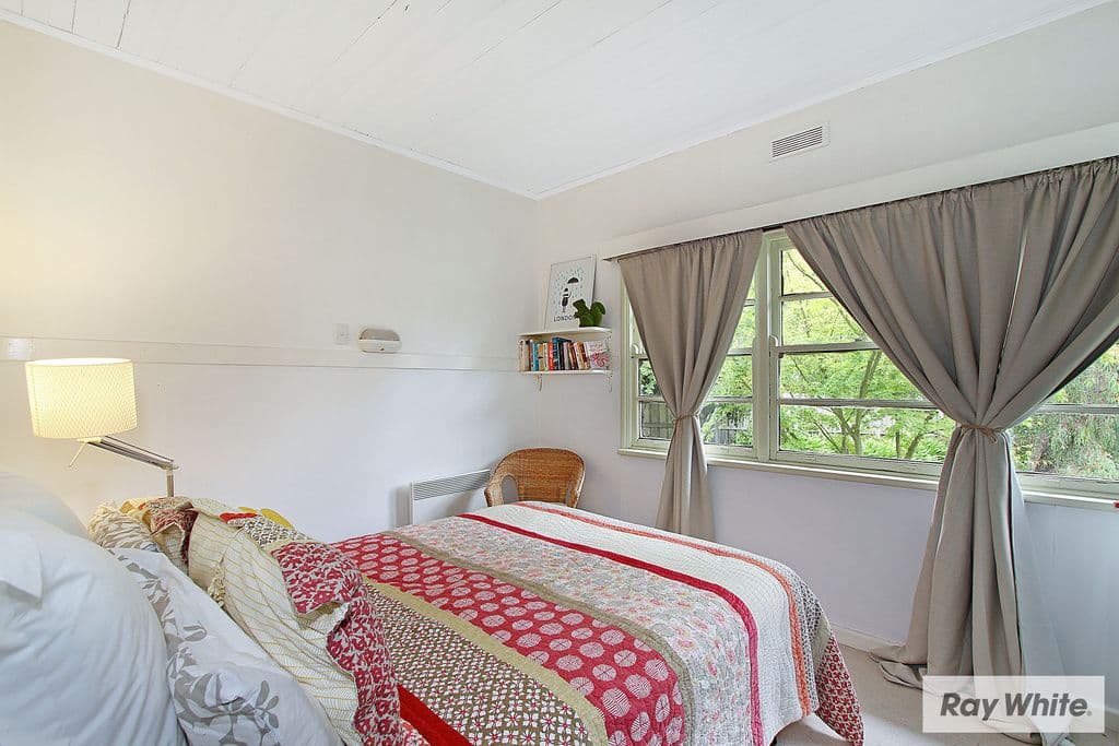 28 AINSLIE PARK Avenue, Croydon VIC 3136, Croydon - Thumbnail 5