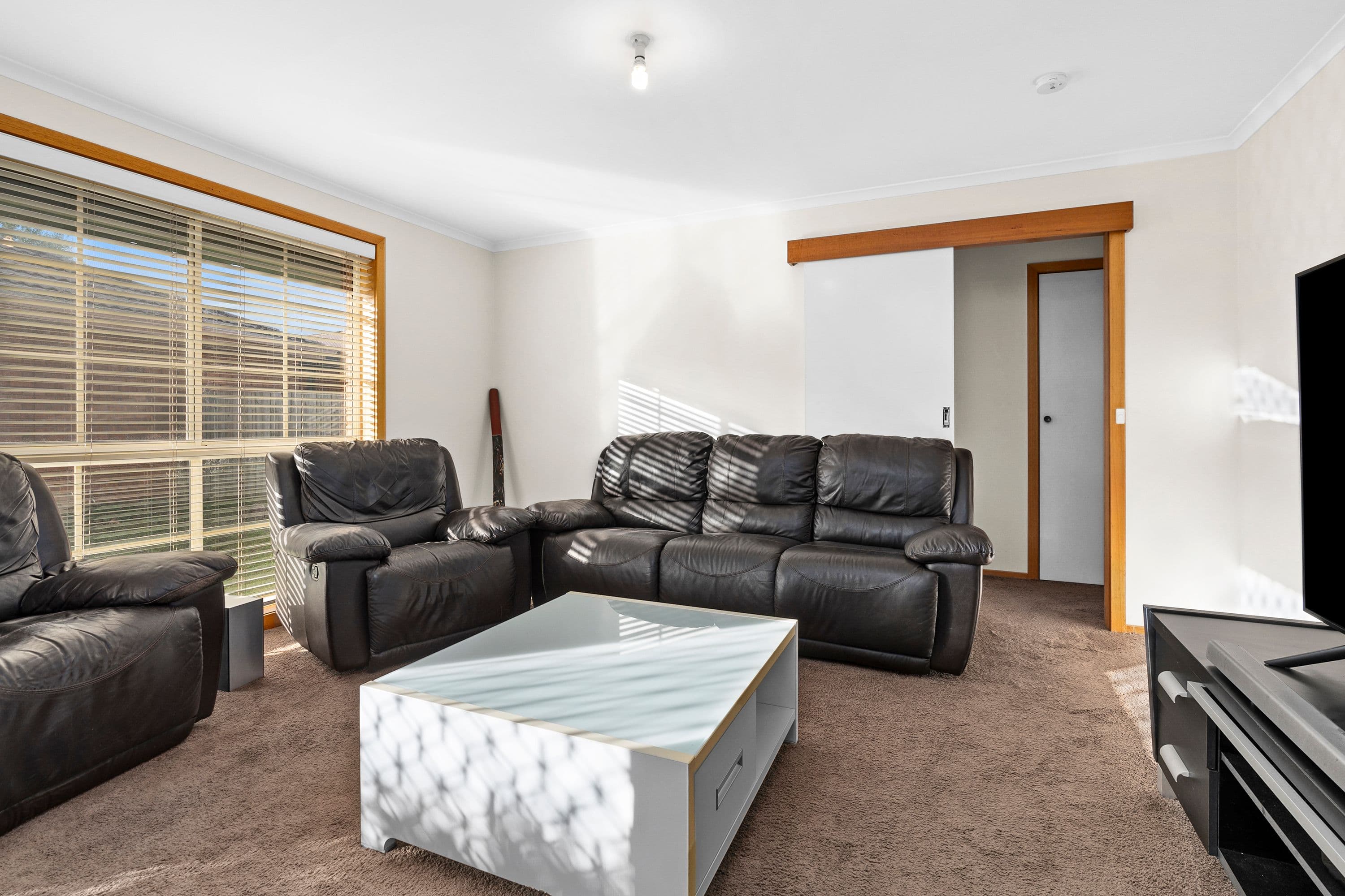 16 Teesdale Court, Lara VIC 3212, Lara - Thumbnail 2