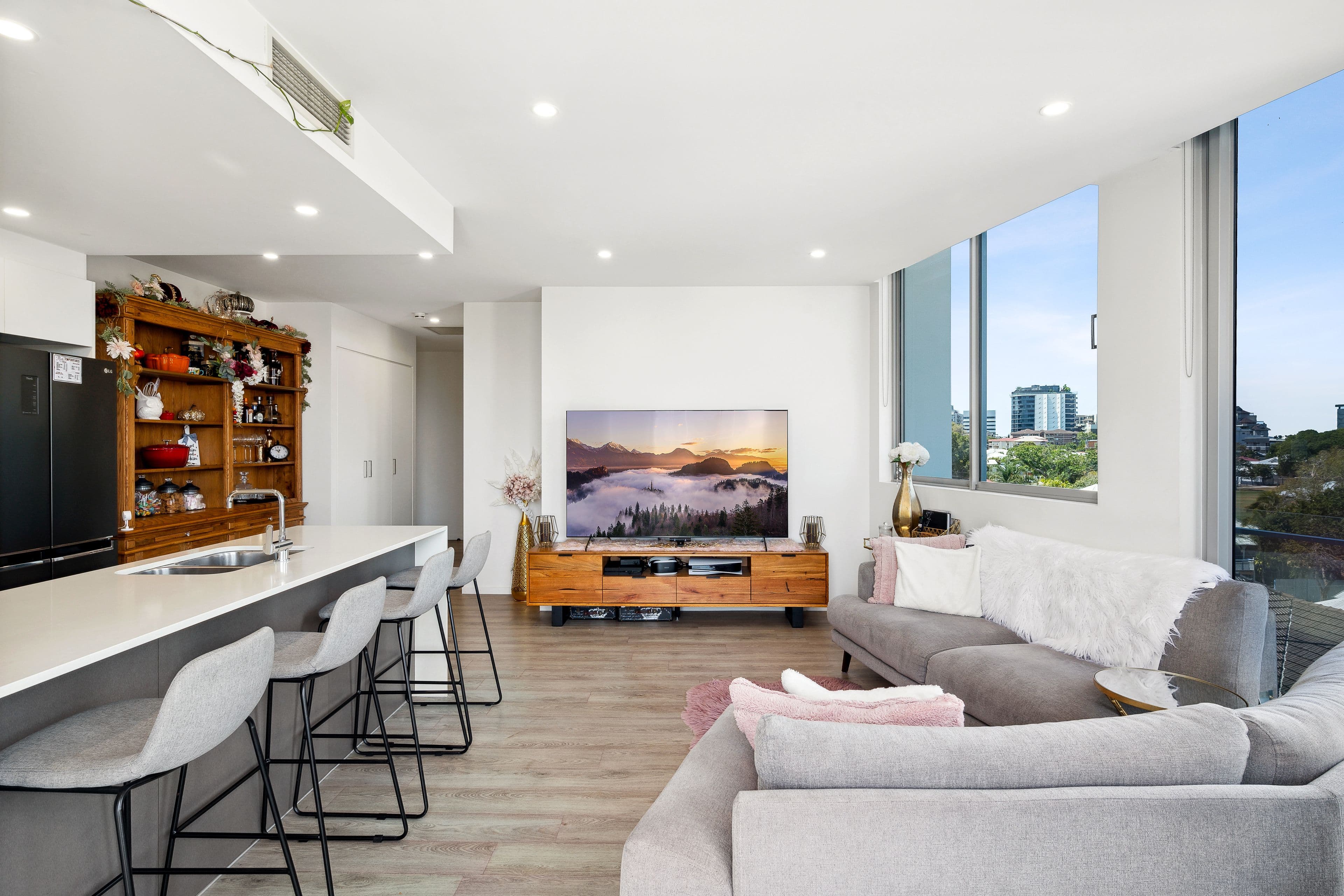 93 Baines Street, Kangaroo Point QLD 4169, Kangaroo Point - Thumbnail 2