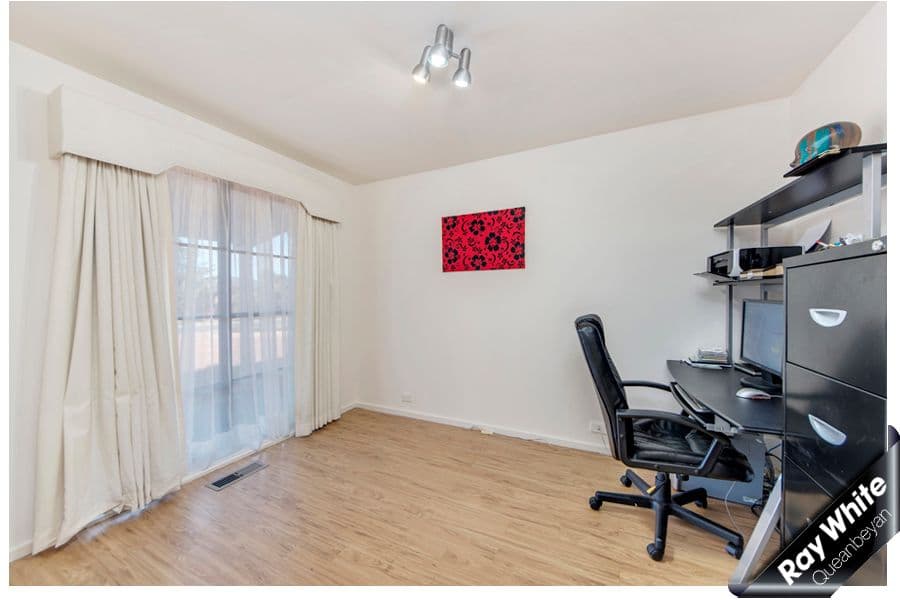2 Hynes Place, CHISHOLM ACT 2905, Chisholm - Thumbnail 4