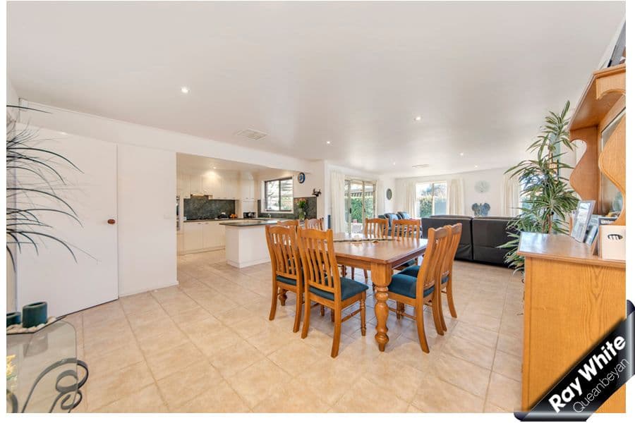 2 Hynes Place, CHISHOLM ACT 2905, Chisholm - Thumbnail 7