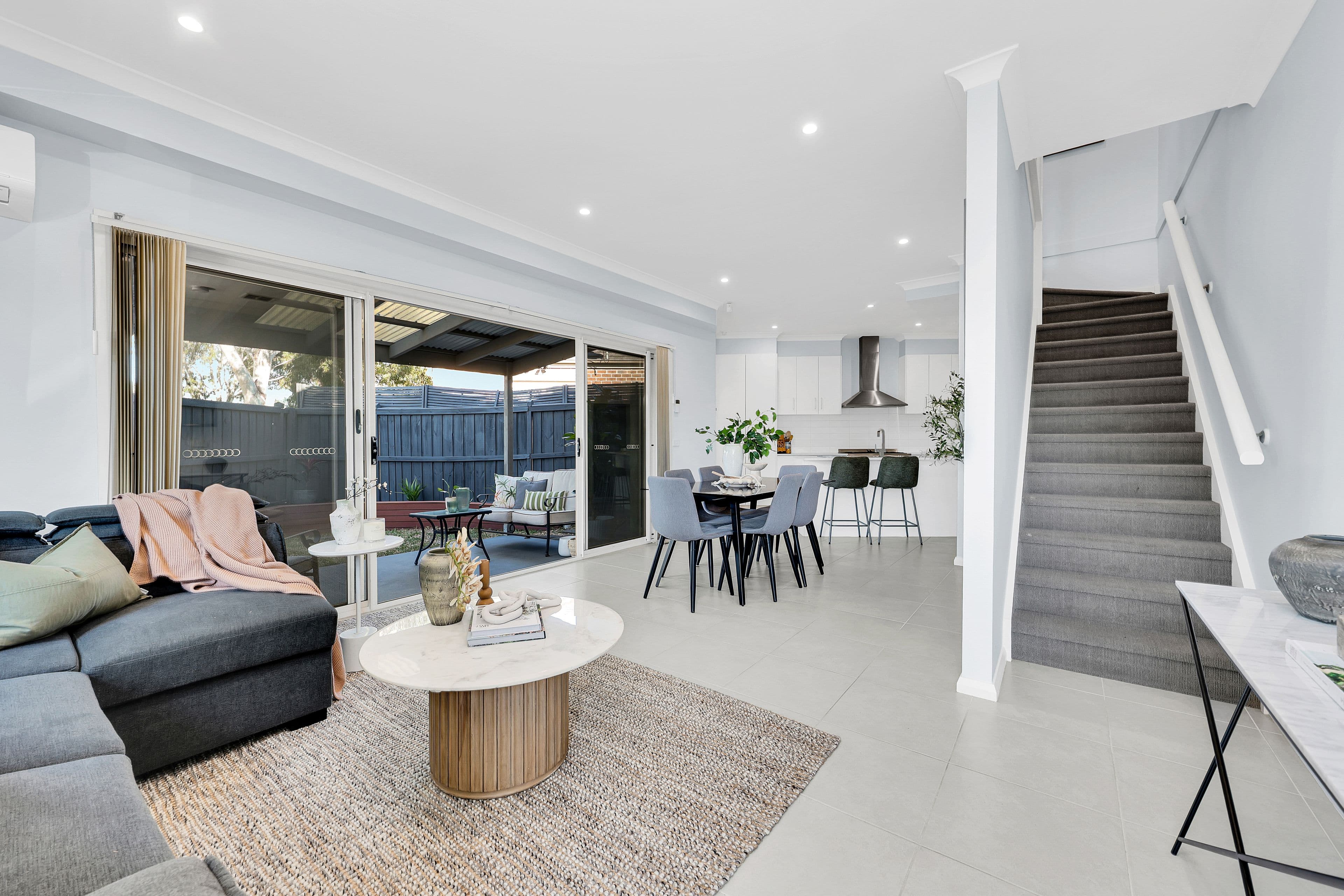 13 Taronga Way, South Morang VIC 3752, South Morang - Thumbnail 2