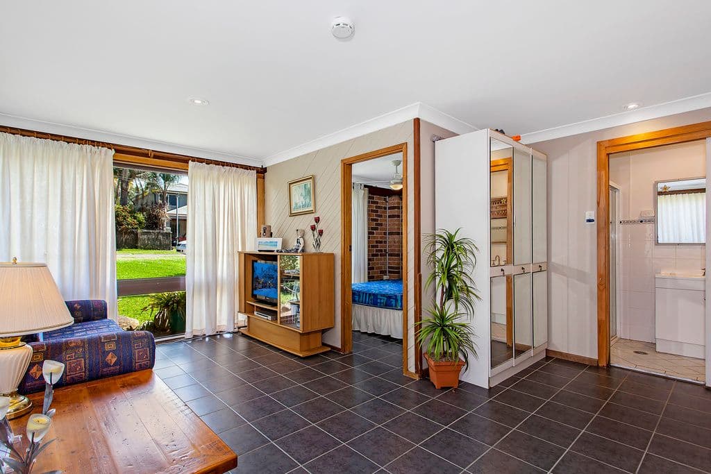 18 Kuburra Road, Erina NSW 2250, Erina - Thumbnail 6