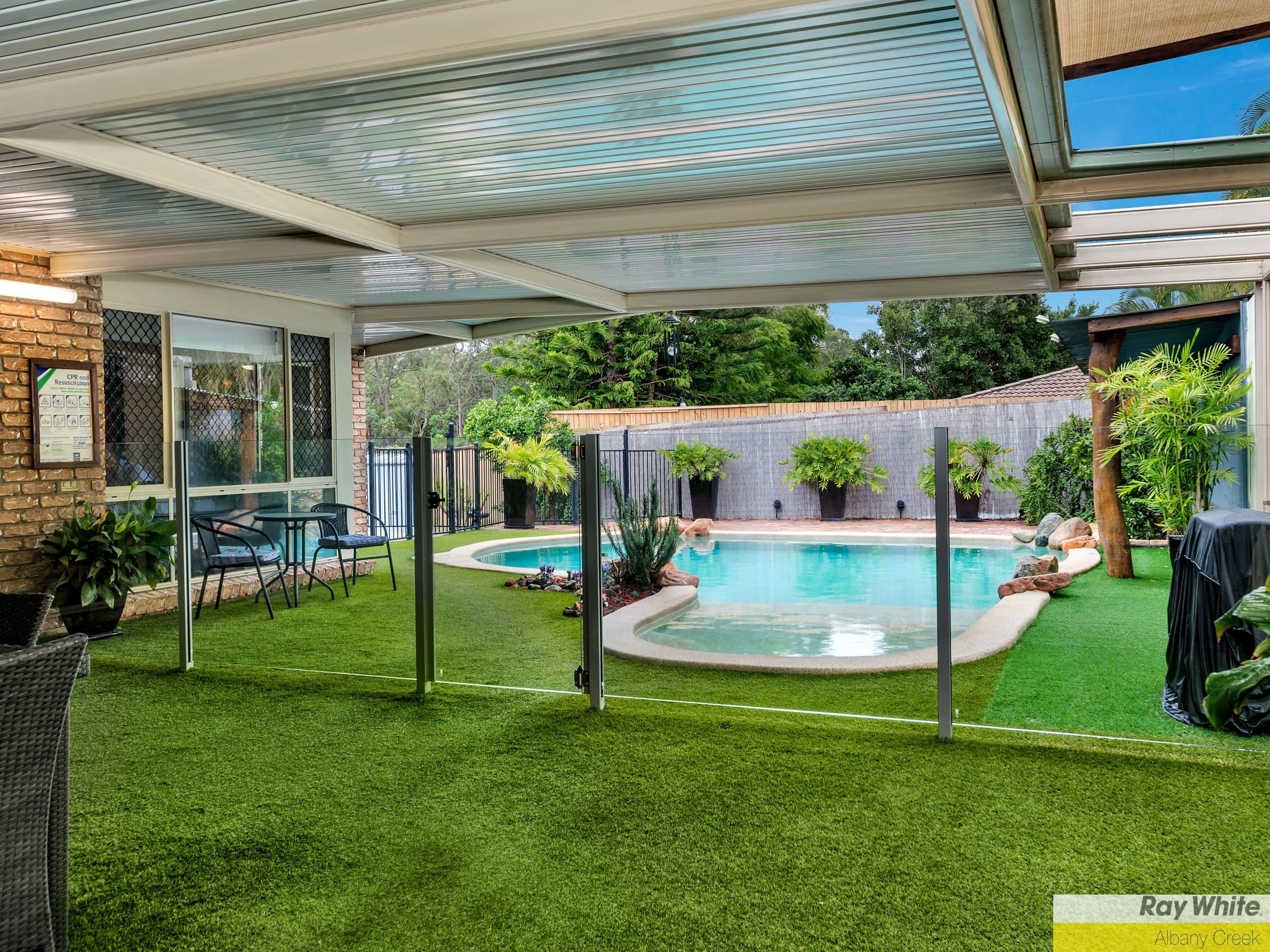 15 Montclare Court, Cashmere QLD 4500, Cashmere - Thumbnail 2