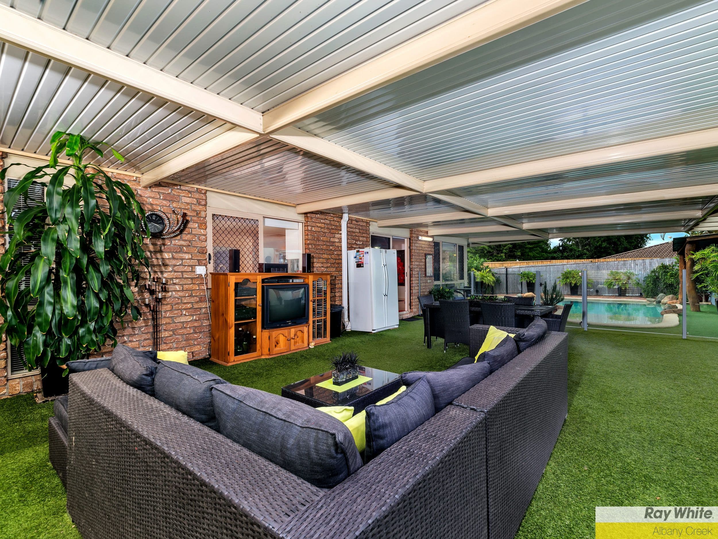 15 Montclare Court, Cashmere QLD 4500, Cashmere - Thumbnail 4