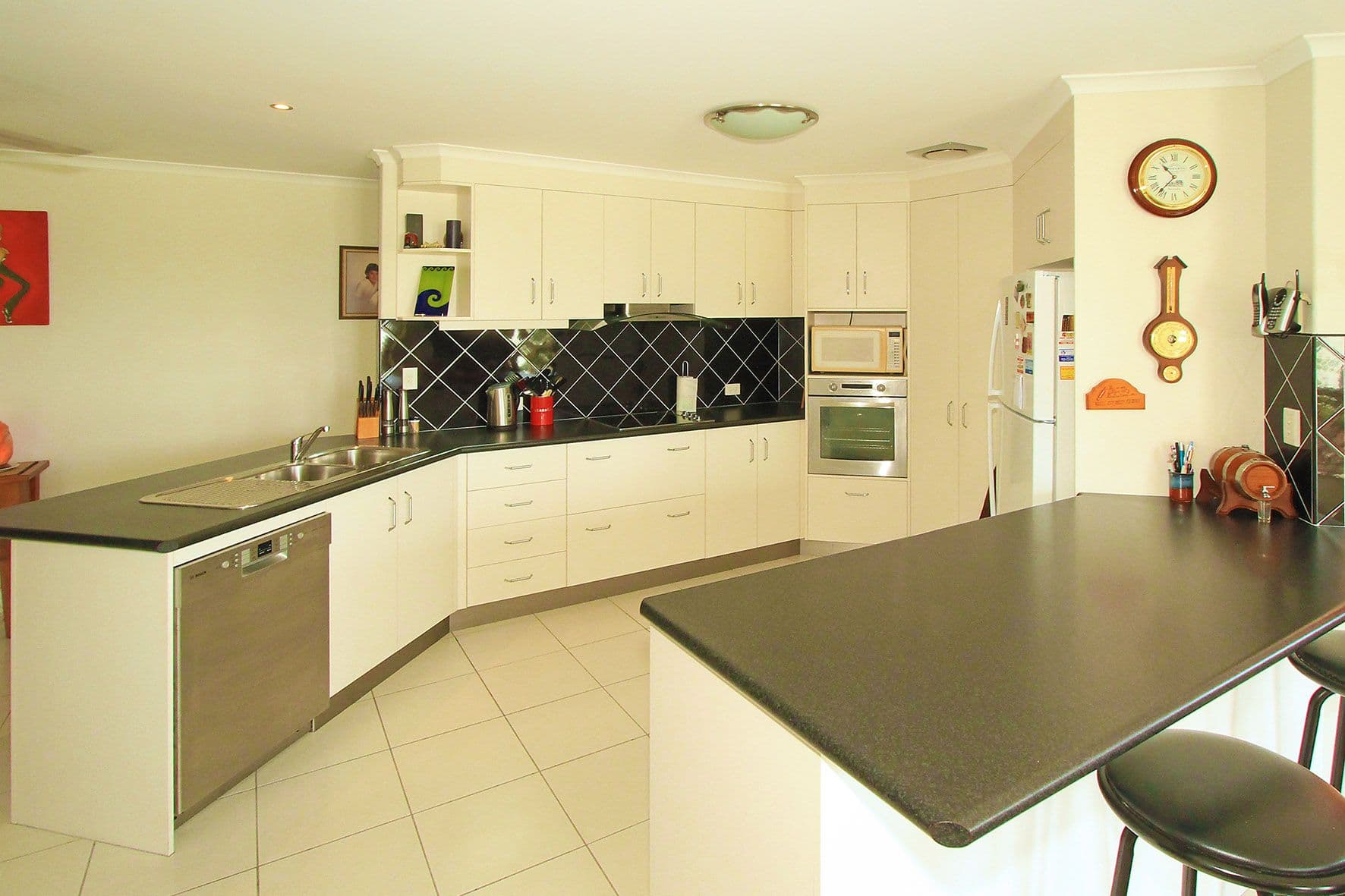 18 Caribbean Crescent, YEPPOON QLD 4703, Yeppoon - Thumbnail 2