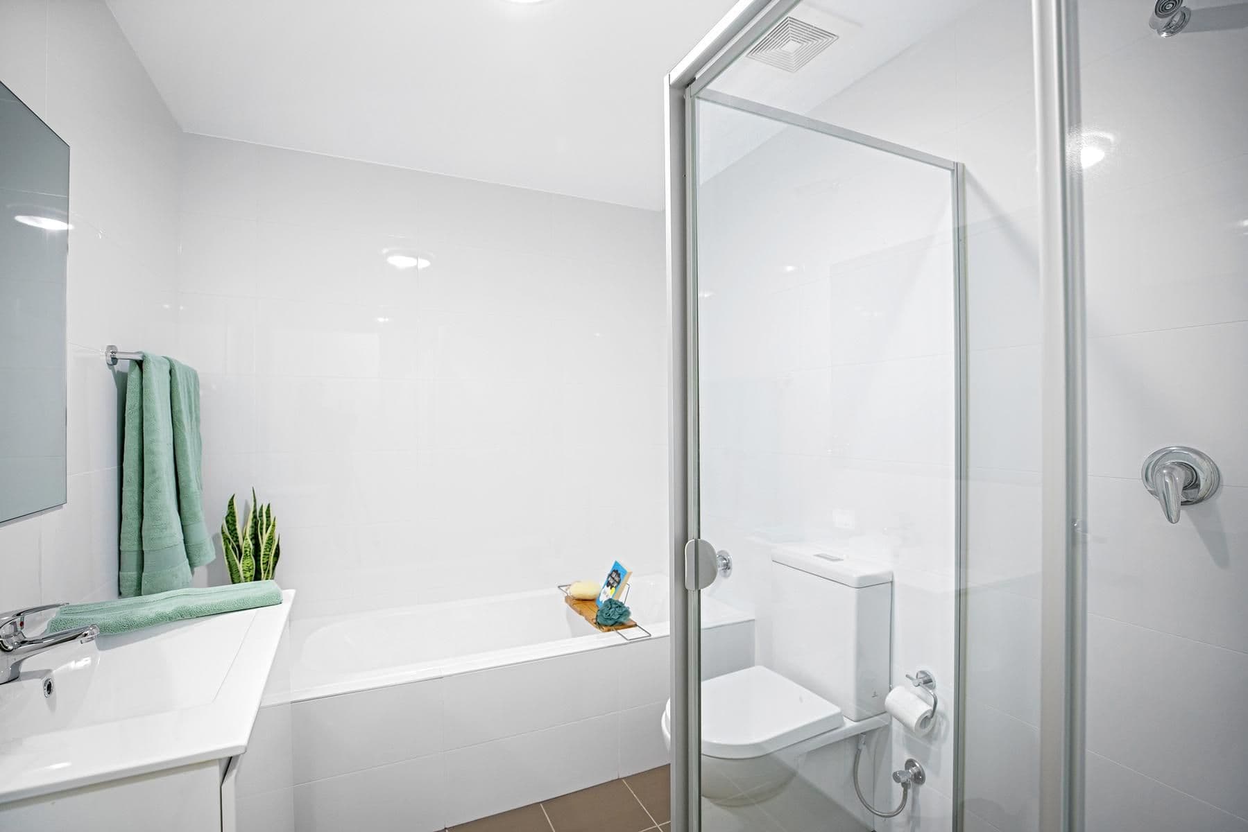 2 Glenmore Ridge Drive, Glenmore Park - Thumbnail 8