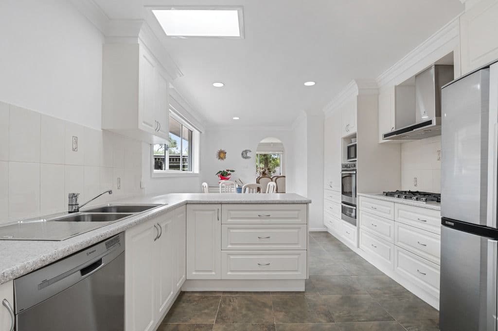 10 Dumosa Avenue, Croydon VIC 3136, Croydon - Thumbnail 4