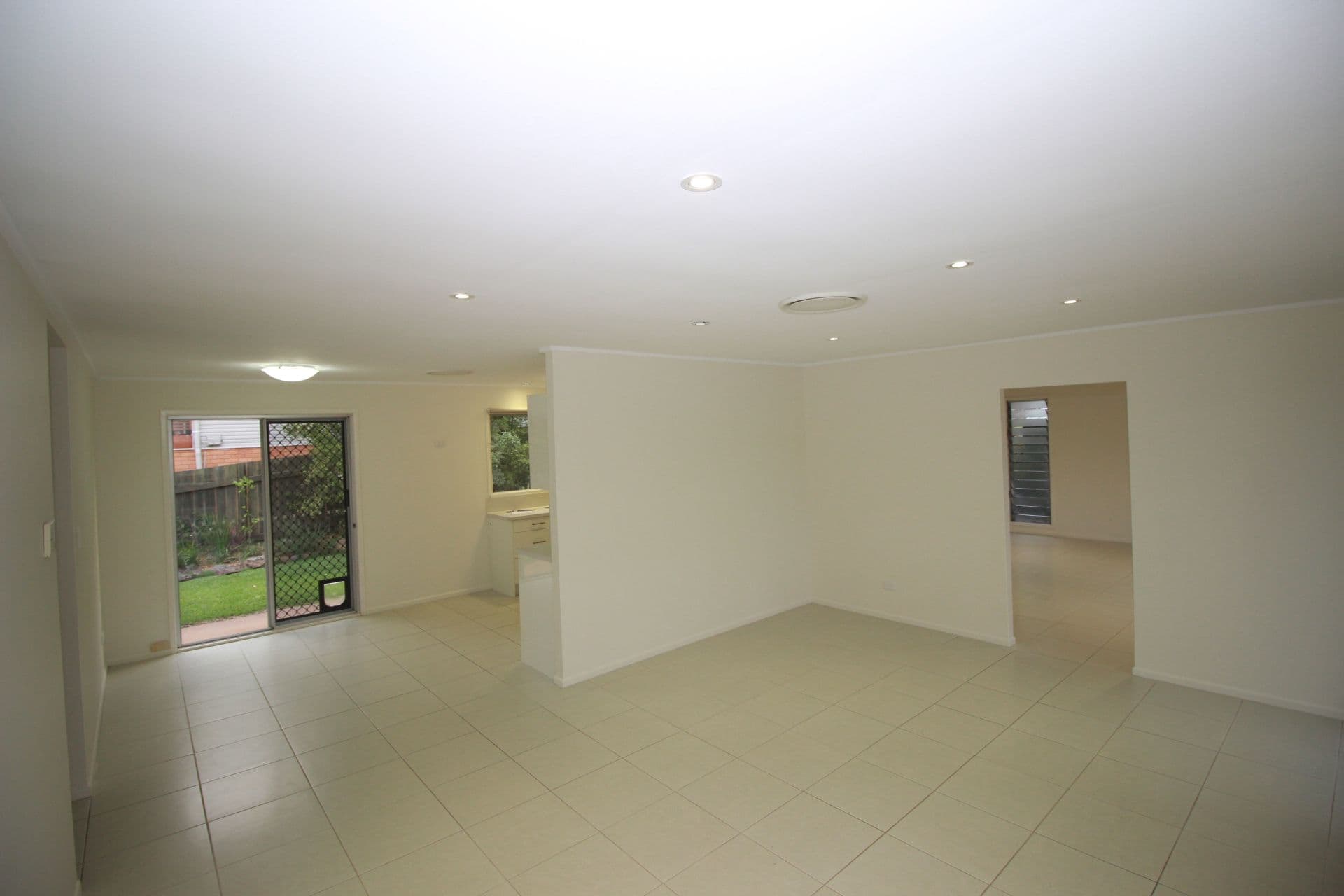 2 Devonhill Street, The Gap QLD 4061, The Gap - Thumbnail 3